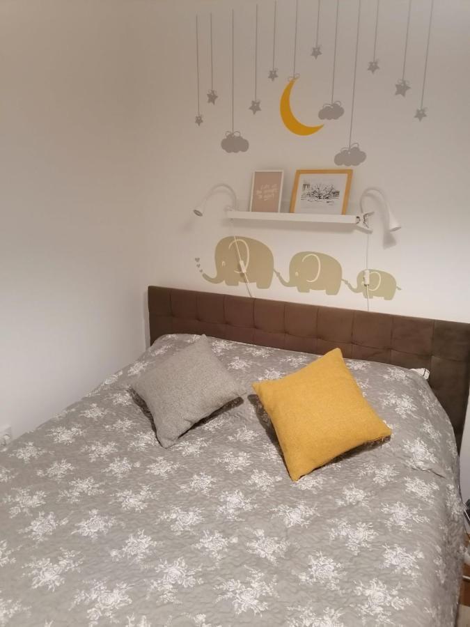 Anka Apartman สเมเดเรโว ภายนอก รูปภาพ
